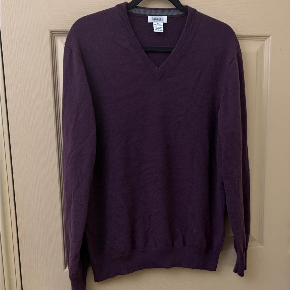 BARNEYS NEW YORK Deep Purple 100% CASHMERE V-Neck Sweater